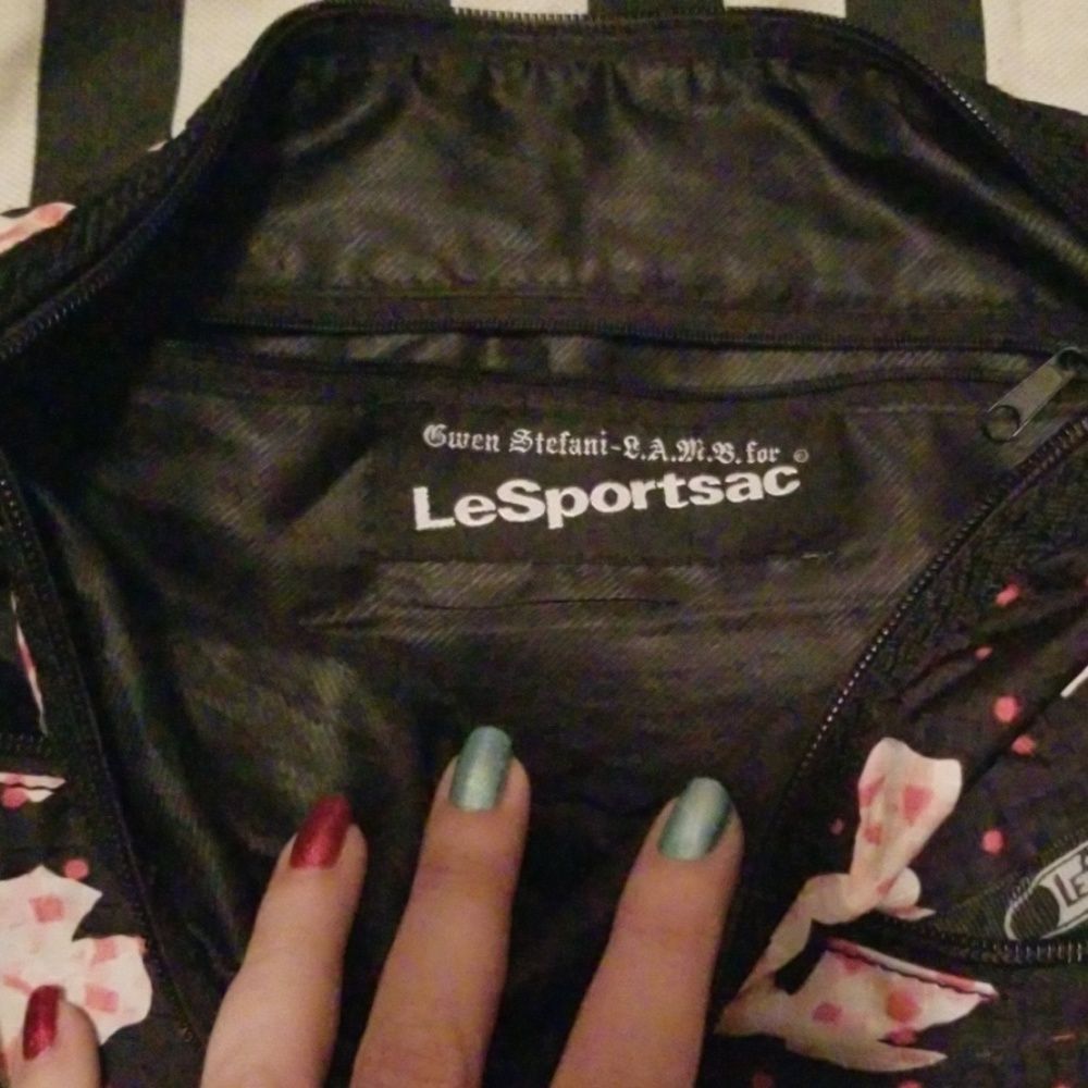 ***SOLD*** GWEN STEFANI L.A.M.B FOR LESPORTSAC